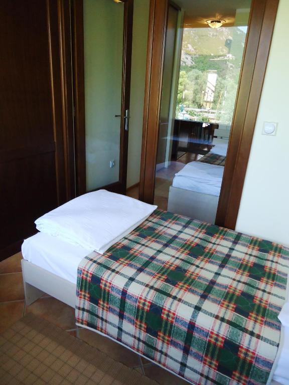Hotel Pelikan Virpazar Eksteriør bilde