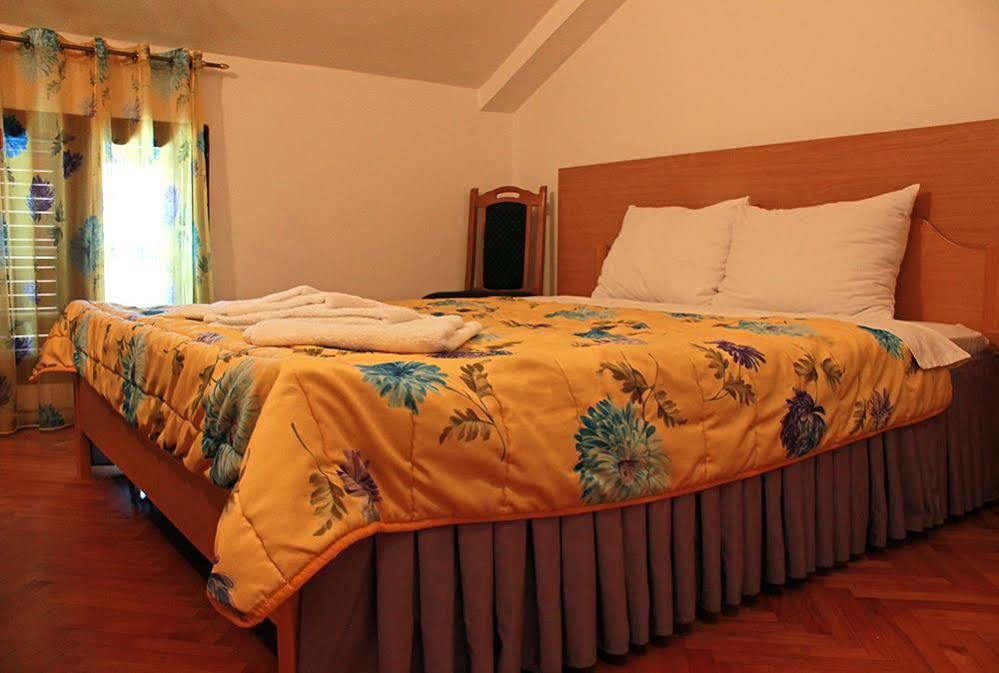 Hotel Pelikan Virpazar Eksteriør bilde